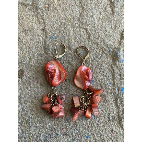 Vintage Earrings Shell Dangle Pink Red Metallic Beach NG - Picture 5 of 7